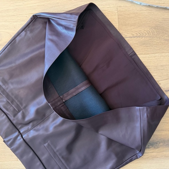 RW&CO. Women's Deep Burgundy Vegan Leather Skirt Size 10 - Picture 6 of 8